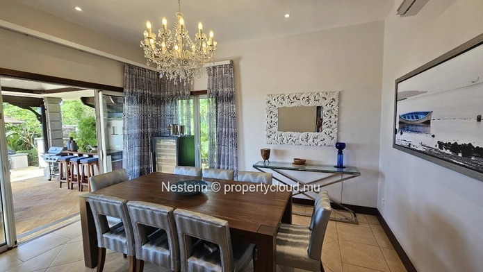 Villa de luxe de 5 chambres avec vue sur la mer 