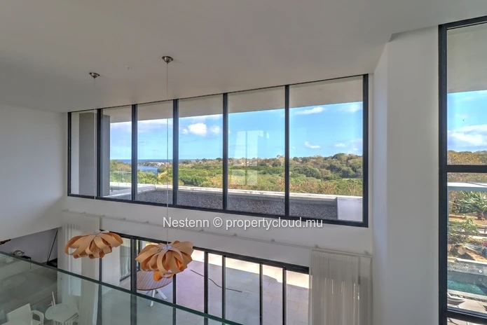 Somptueuse villa de 4 chambres avec vue plongeante sur nature et rivière 