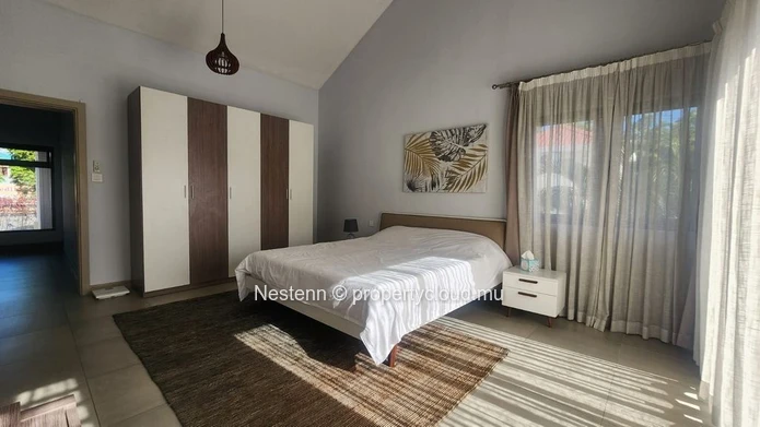Duplex sécurisé de 3 chambres dans une résidence sécurisée