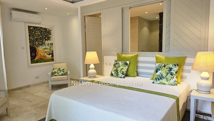 Villa de 8 chambres dans le prestigieux Golf Estate