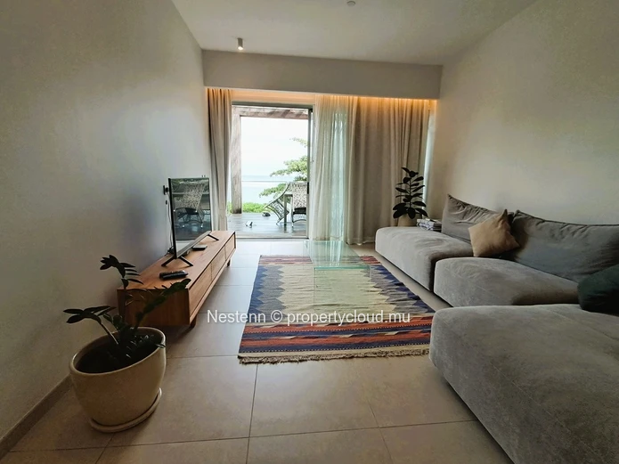 Appartement duplex moderne avec vue mer et accès plage