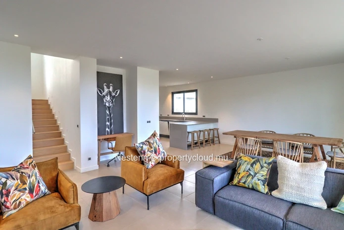 Le confort d'une villa neuve de 4 chambres en suite dans un domaine sécurisé