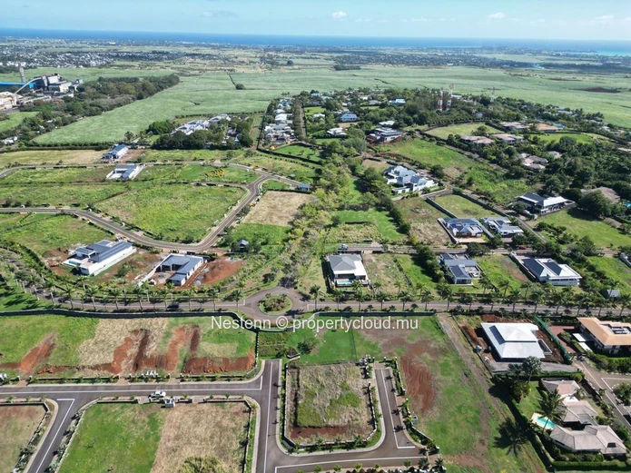 Vaste terrain résidentiel dans le prestigieux quartier de Belle Vue Harel