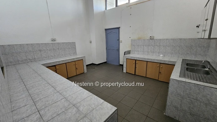 Bureau de 560m²  