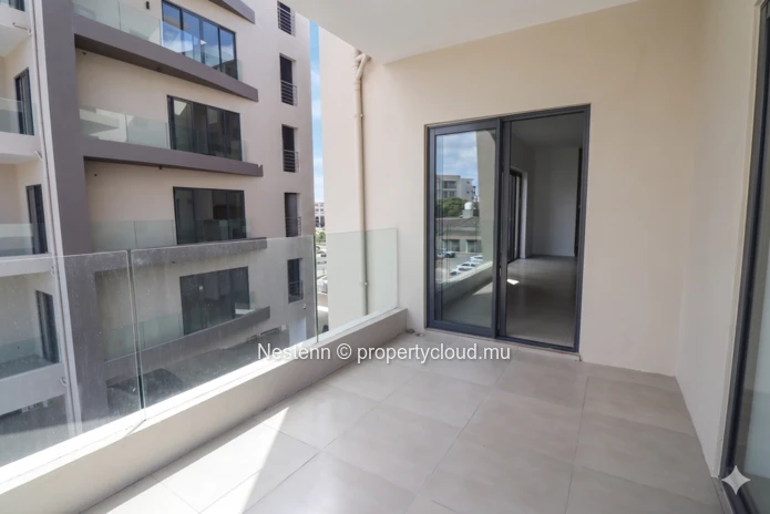 Modern 3-bedroom apartment in secure residence