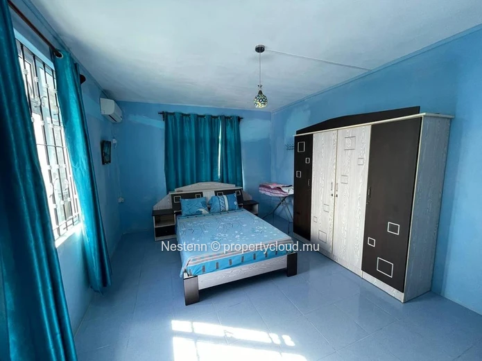 Charmante maison de 253,25 m2 proche de la plage 