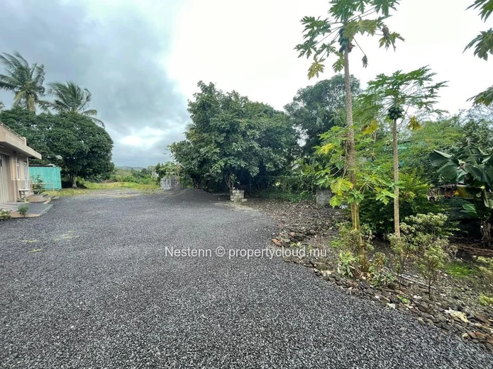 Terrain de 1635 m²