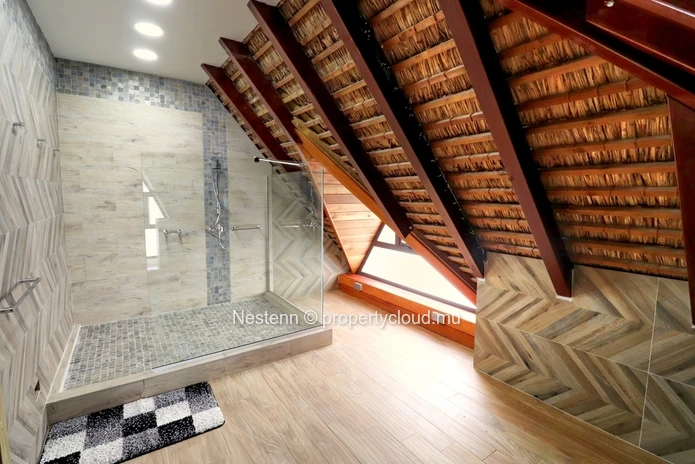 Sublime villa de 6 chambres de style balinais en résidence sécurisée