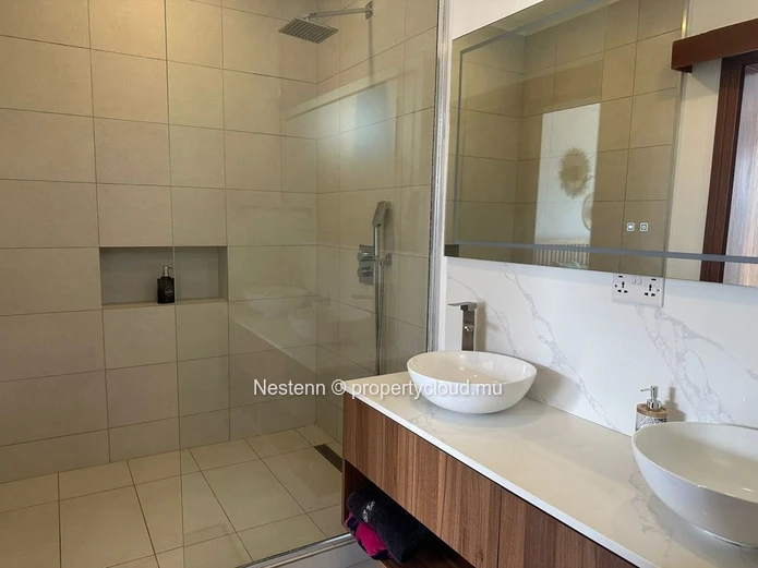 3 bedroom apartment, ideally located