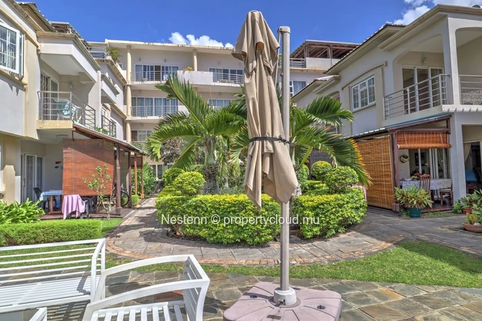 3-bedroom en suite apartment with sea view 
