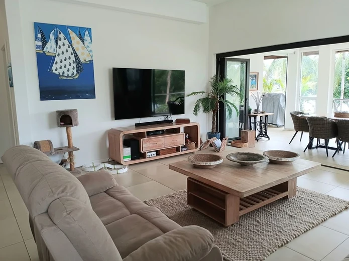 Entre mer et rivière, un penthouse les pieds dans l'eau