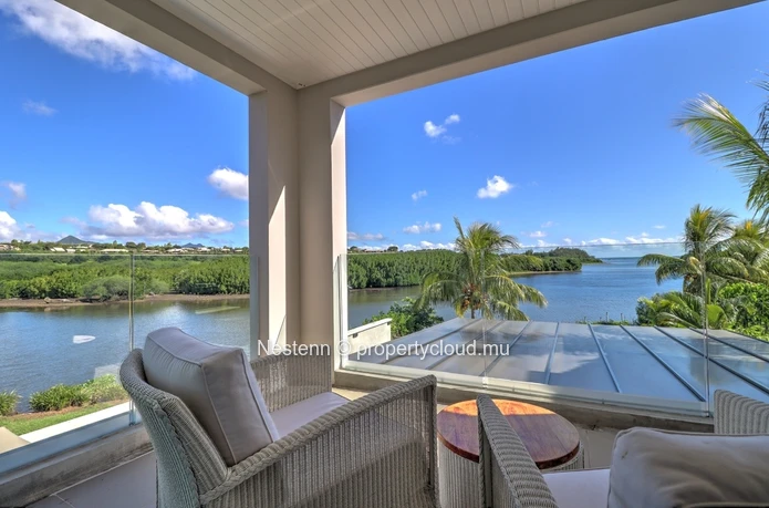 Luxueuse villa de 4 chambres avec accès privé à la mer