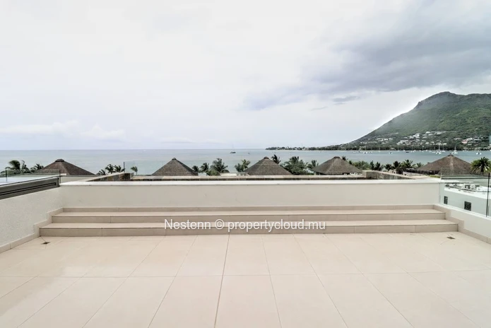 Penthouse de 4 chambres avec vue mer et montagne 