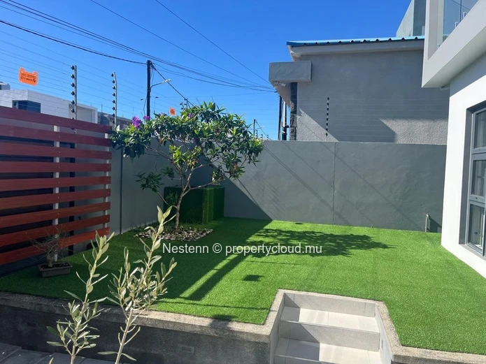 Villa duplex moderne de 4 chambres 