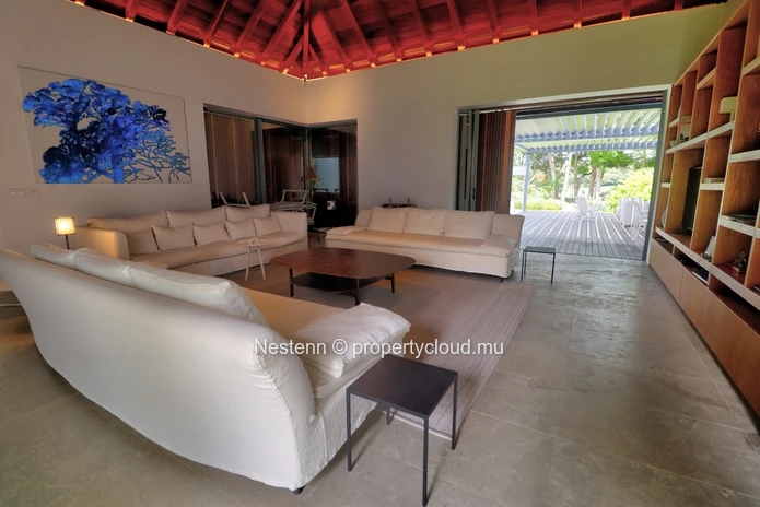 Exquisite villa on Anahita's Golf Estate: A fusion of luxury and natural elegance