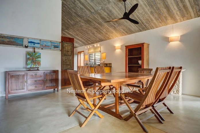 Villa balinaise lumineuse de 3 chambres 