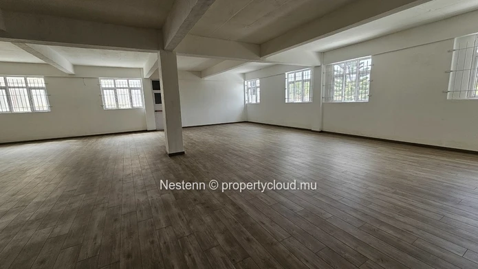 1100 m² office.