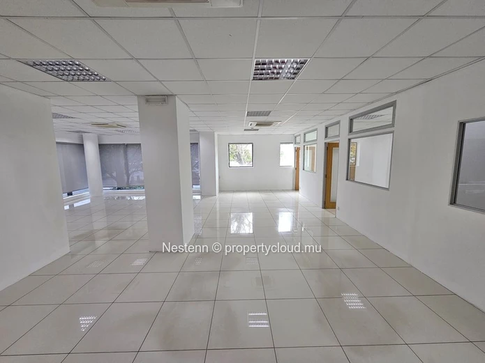 Office space of 270 m² 