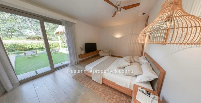 Villa de 3 chambres avec piscine privée dans une région préservée à proximité de la plage. 