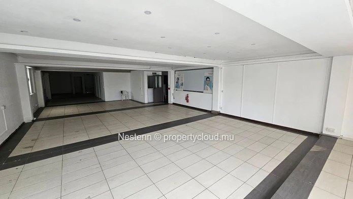 Commercial space of 175m²