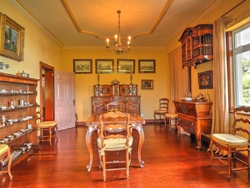 7 Bedroom House
