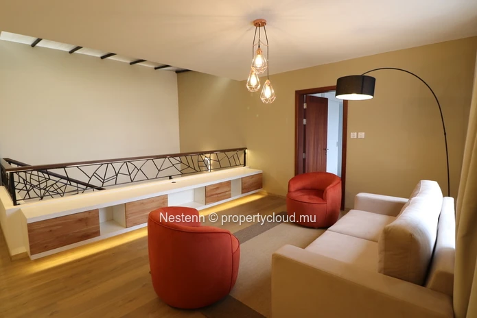 Spacious 6-bed house located near the beach 