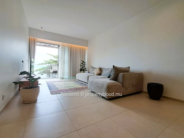 Appartement duplex moderne avec vue mer et accès plage