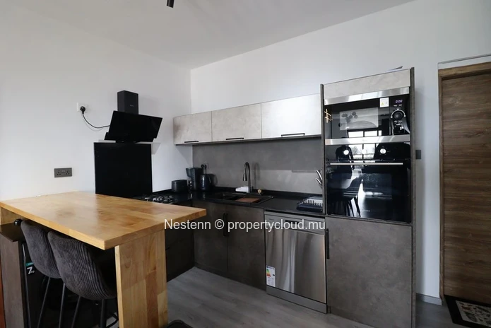 Vie côtière moderne – Appartement élégant et entièrement meublé à 3 minutes de la plage de Flic en Flac