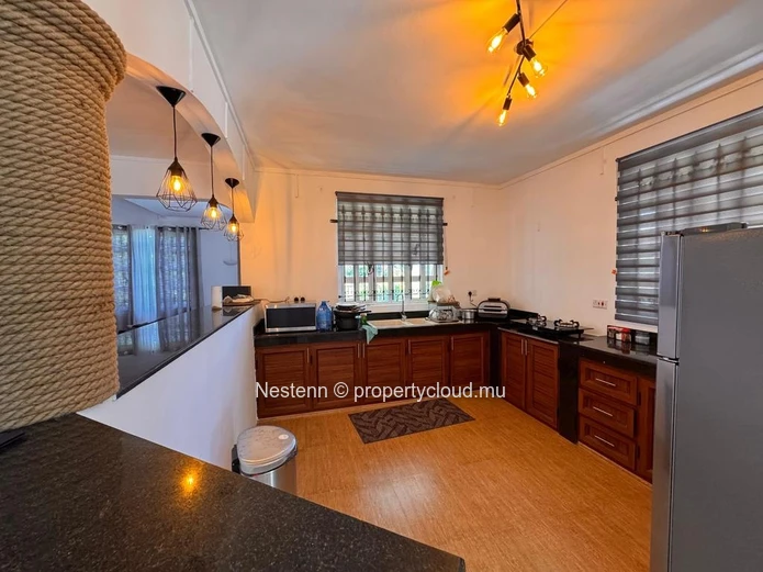 Contemporary duplex villa with 4 bedrooms in a quiet area.