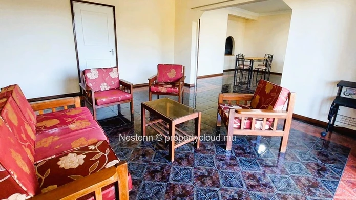 Spacious traditional apartment with 2 bedrooms