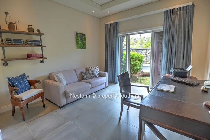 Une villa unique, où modernité et charme tropical se rencontrent.