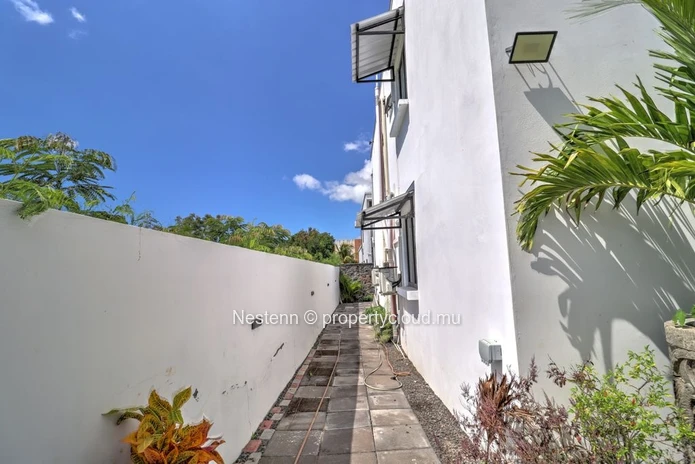 Modern 2-Bedroom Ensuite apartment 
