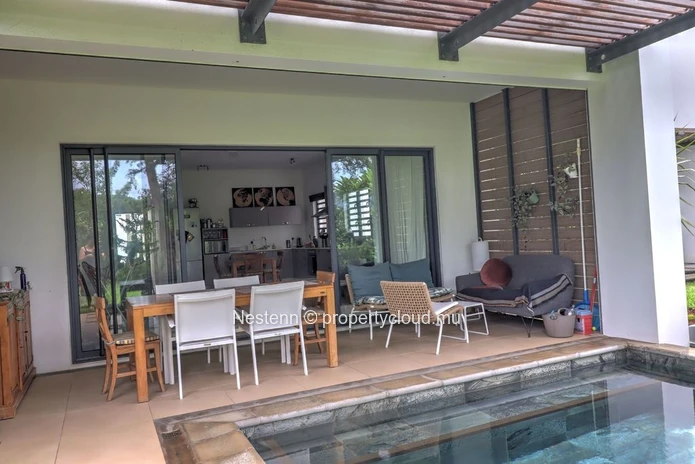 Superbe duplex de luxe en bord de rivière