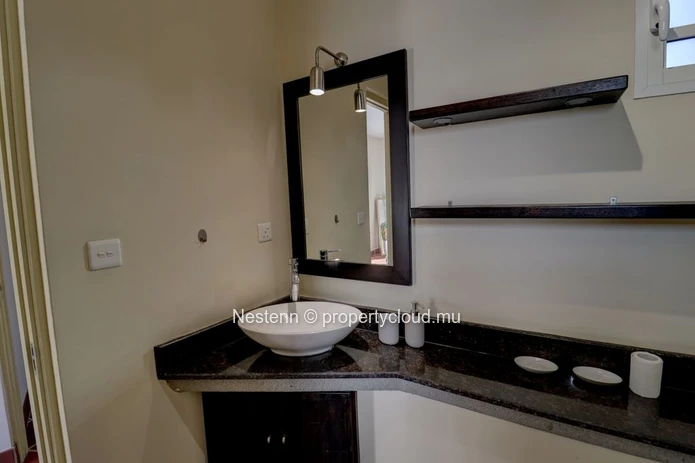 Contemporary 2-bedroom duplex in a secure lakeside residence