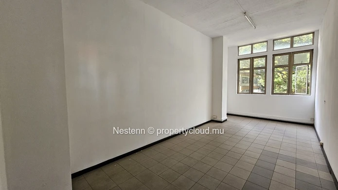 Bureau de 560m²  