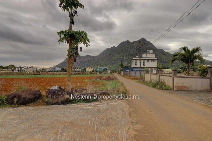 Residential land of 1011.7m2