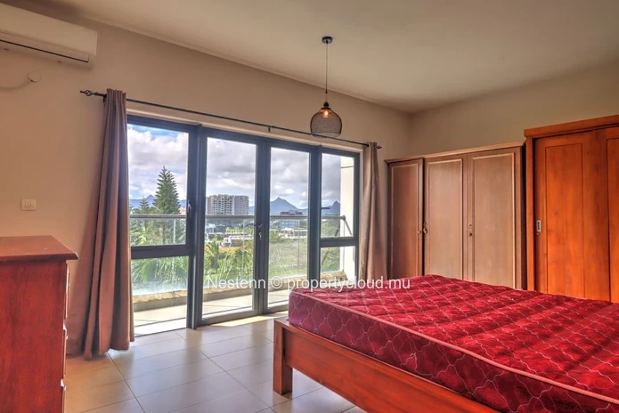 Élégant appartement meublé de 3 chambres avec vue imprenable 