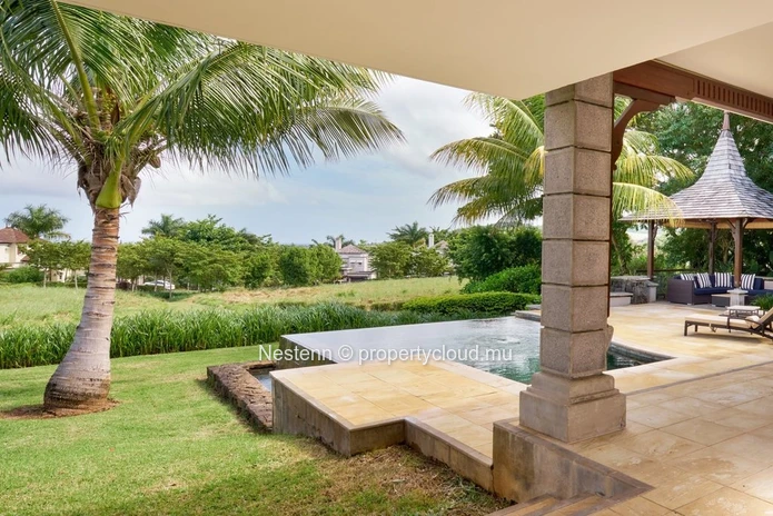 4 bedrooms villa with private pool and garden in a golf estate