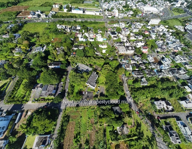 Spacious land of 3250.07 m² 