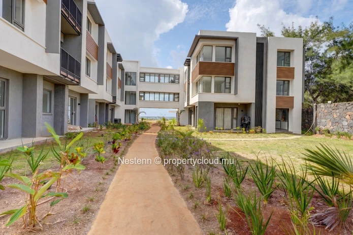 Appartement de 3 chambres dans une résidence en bord de mer. 