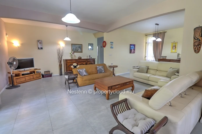 Maison meublée familiale de 3 chambres proche de la plage. 