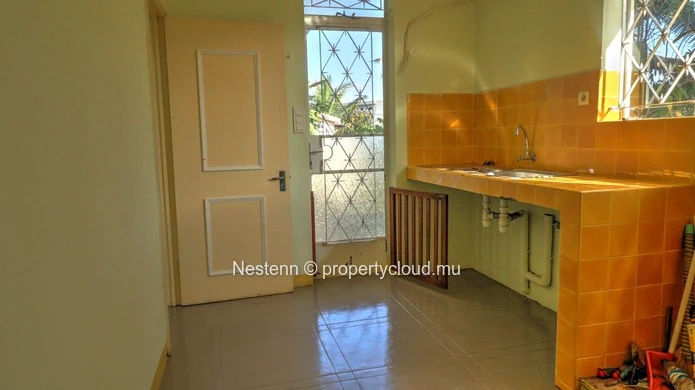 Traditional single-storey villa with 4 bedrooms