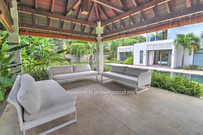 Superbe villa de 4 chambres avec un jardin tropical 