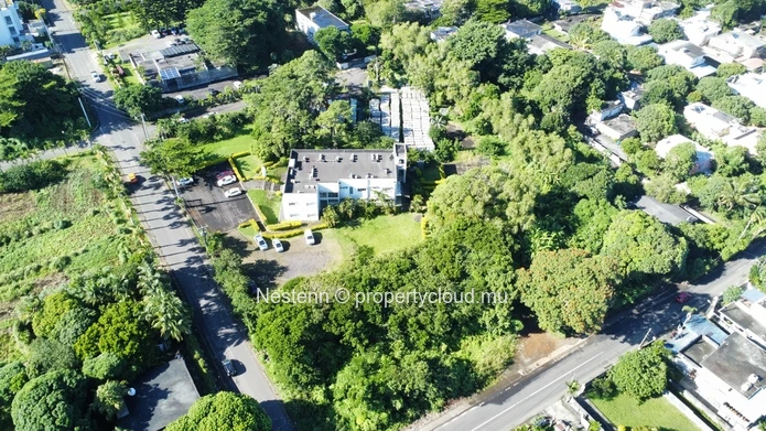 Spacious land of 3250.07 m² 