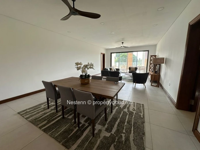 3 bedroom apartment, ideally located