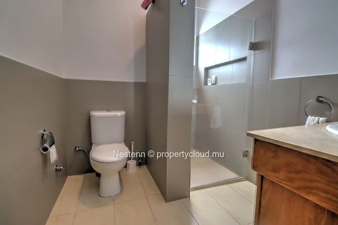 Élégant appartement meublé de 3 chambres avec vue imprenable 
