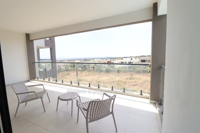 Penthouse moderne avec vue sur la mer