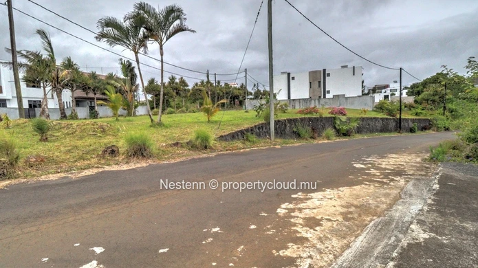 Plot of land of 437m2