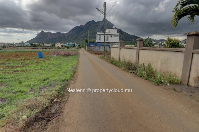 Residential land of 1011.7m2