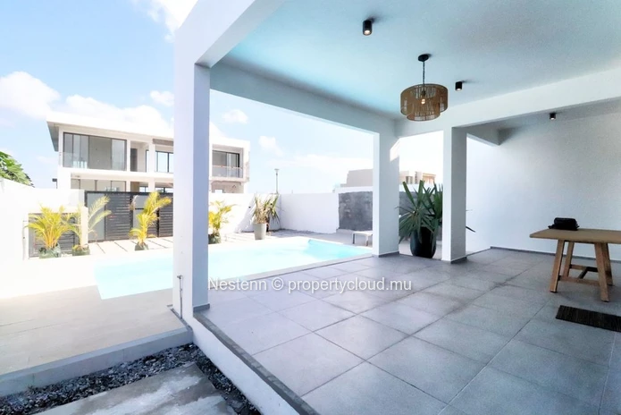 Villas neuves et modernes en résidence sécurisée avec piscine privée